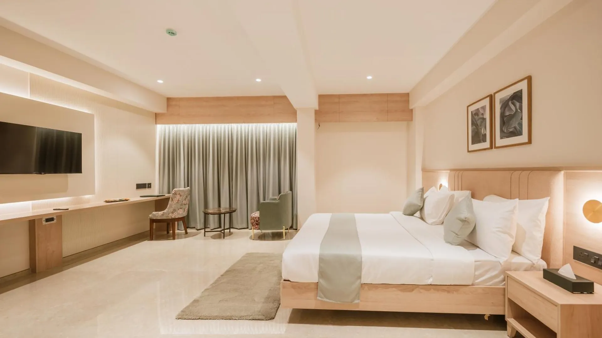 Loft Business Hotel Kochi