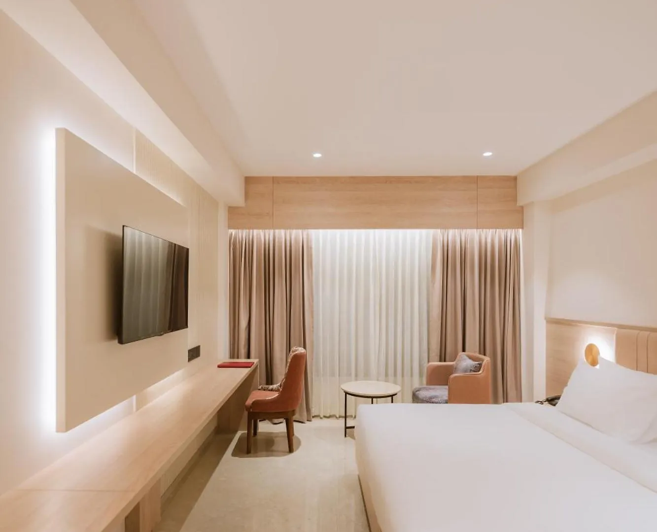 Loft Business Hotel Kochi