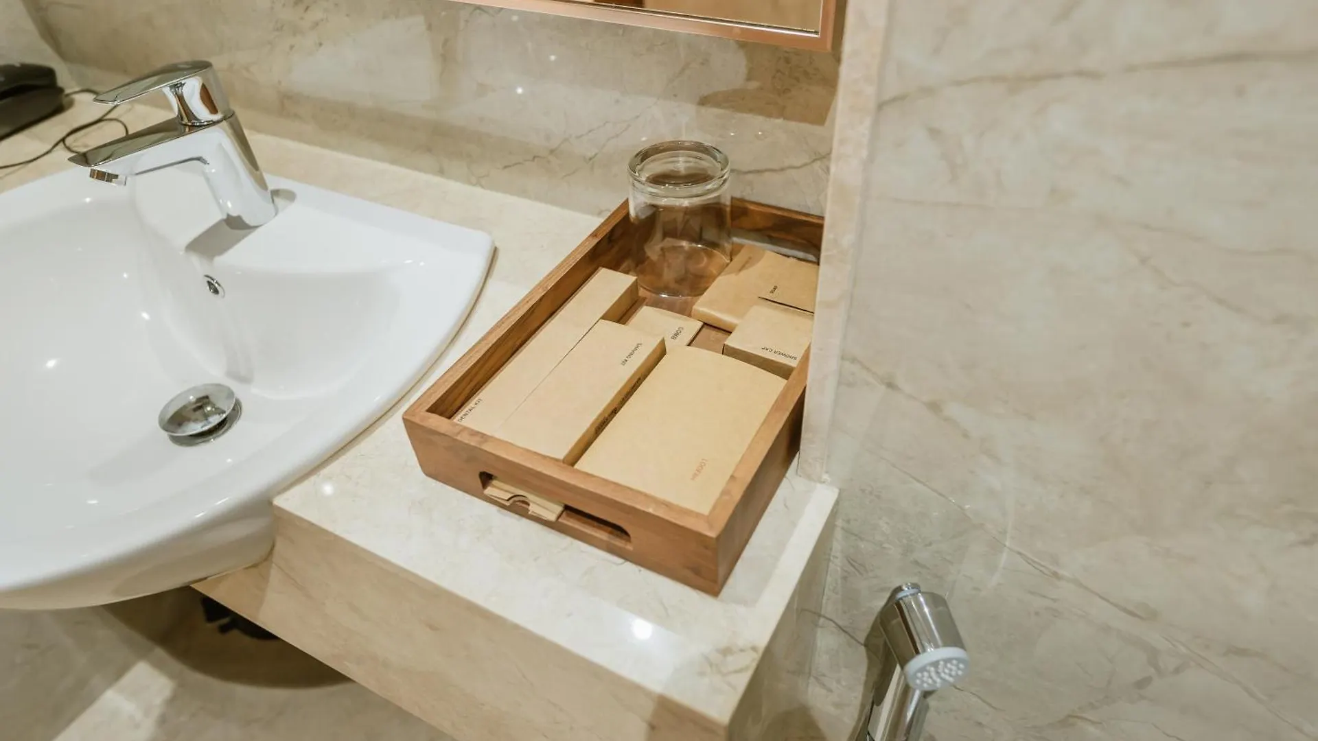 ****  Loft Business Hotel Kochi الهند
