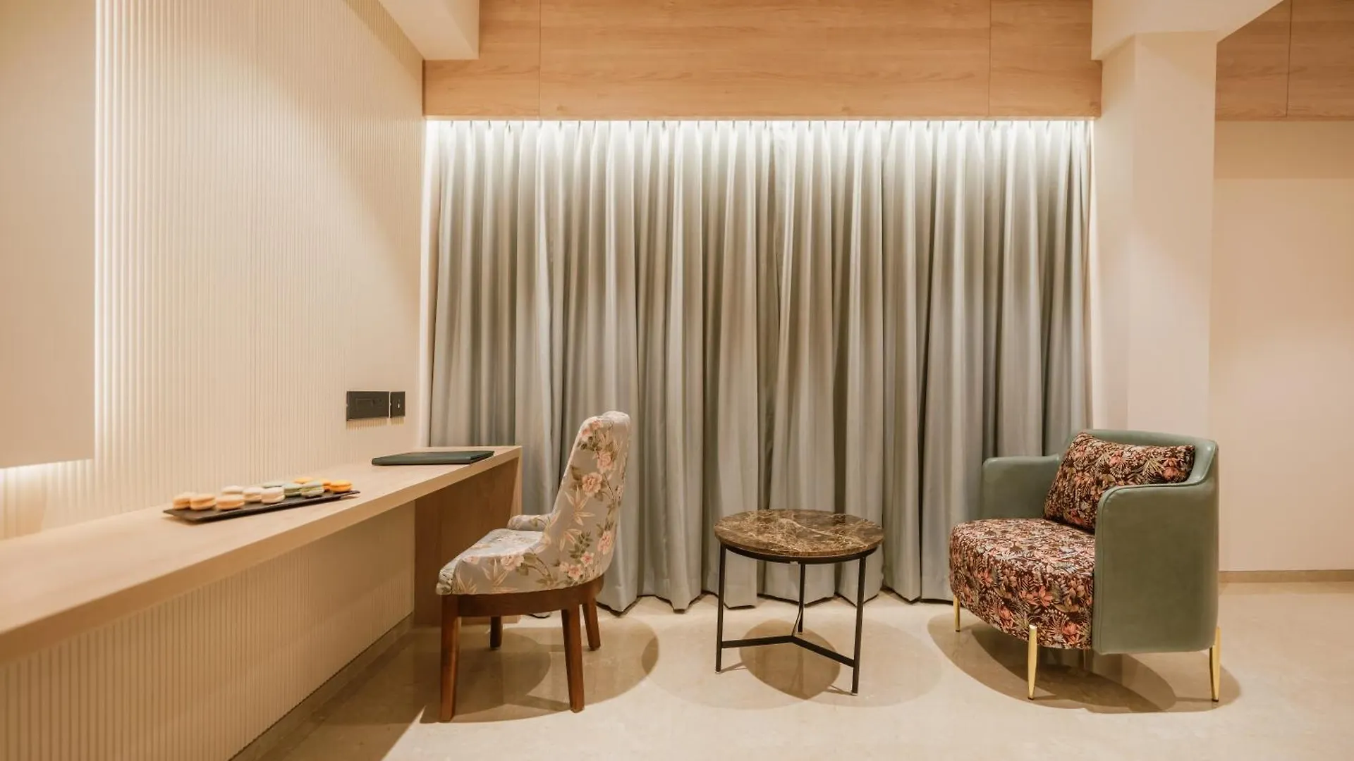 Loft Business Hotel Kochi